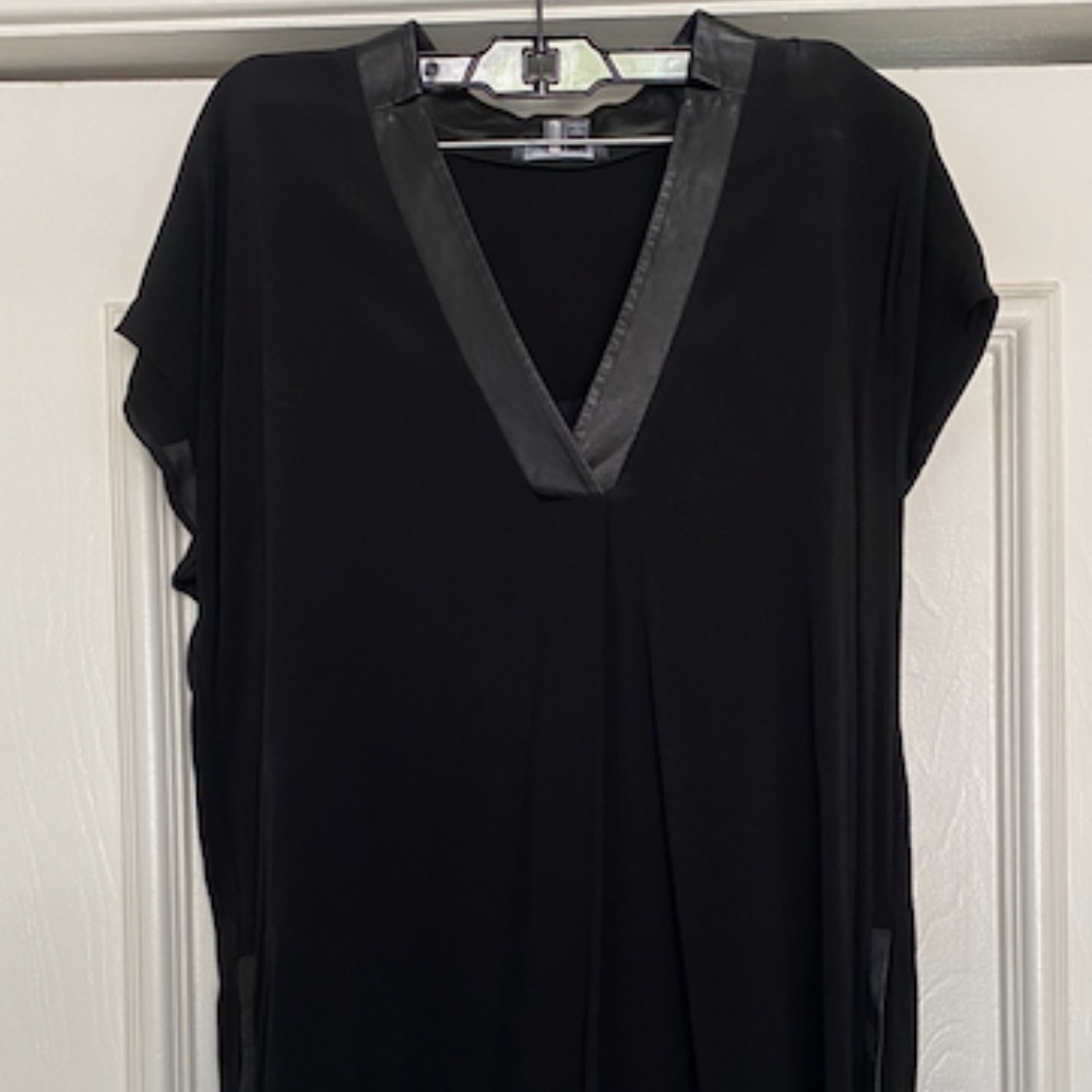 Vince Black Shift dress in Viscose Crepe with Leather V-neck